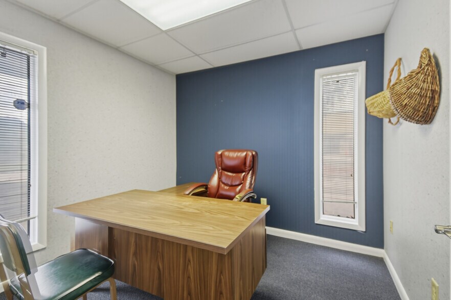 More Photos Of 1840 Dunn Ave, Jacksonville Medical For Lease