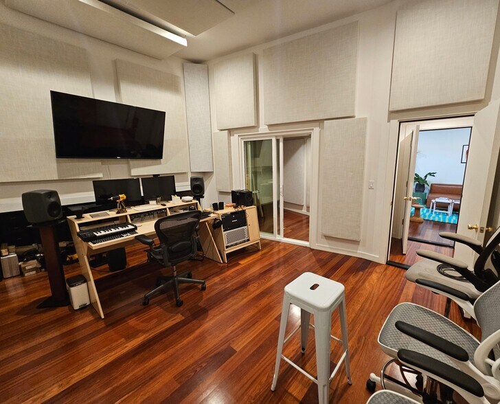 More Photos Of 3109-3117 W Temple St, Los Angeles Loft Creative Space For Lease