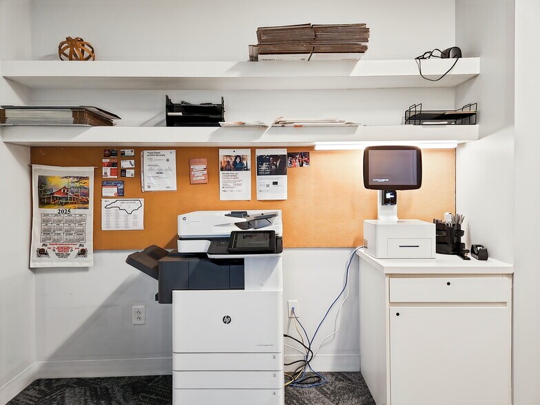 More Photos Of 2530 Meridian Pky, Durham Coworking Space