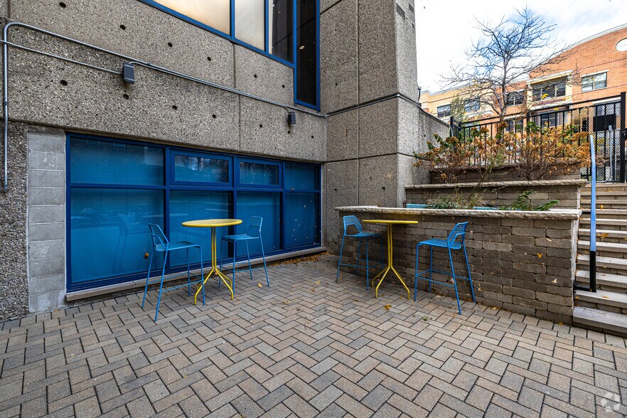 More Photos Of 735 W Wisconsin Ave, Milwaukee Apartments For Sale