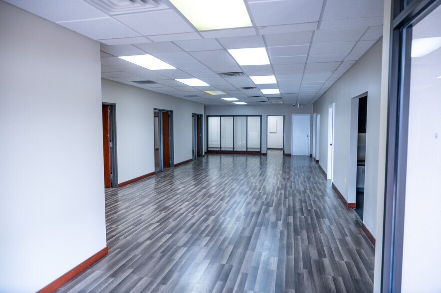 More Photos Of 203-207 SW C Ave, Lawton General Retail For Lease