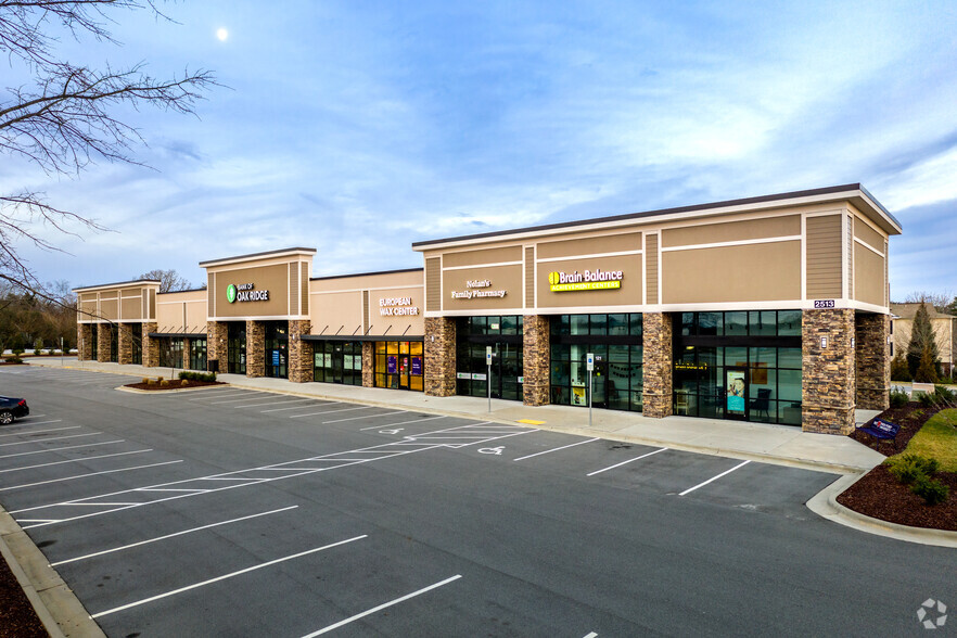 Primary Photo Of 2513 Eastchester Dr, High Point Storefront Retail Office For Lease