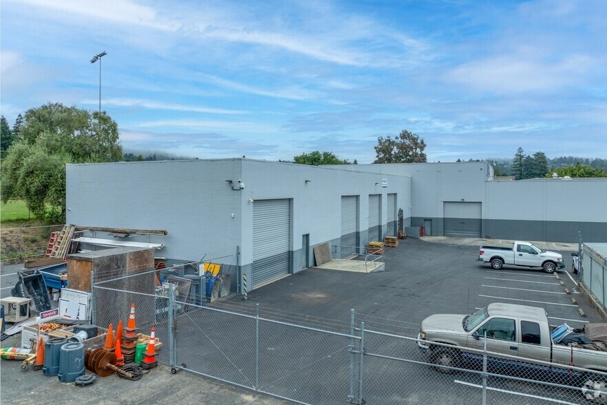 More Photos Of 350 Coral St, Santa Cruz Warehouse For Lease