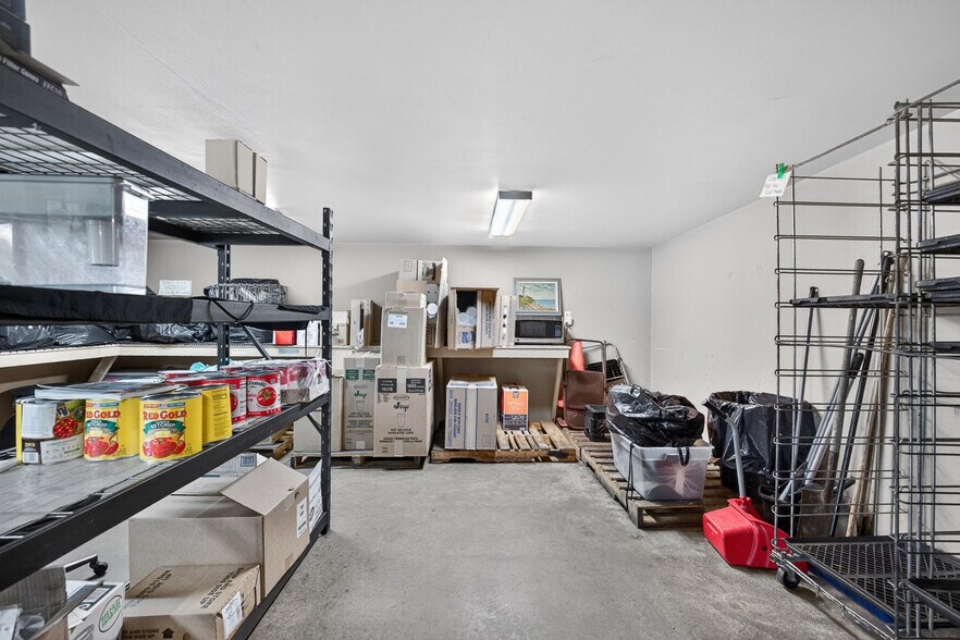 More Photos Of 60200 Southgate Rd, Byesville General Retail For Sale