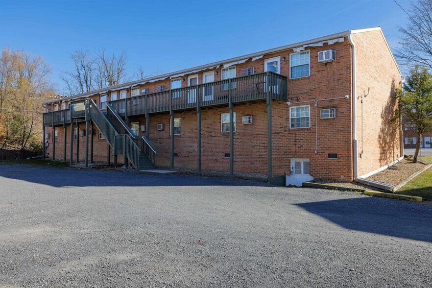 More Photos Of 91 Dutch Mill Ct, Harrisonburg Apartments For Sale