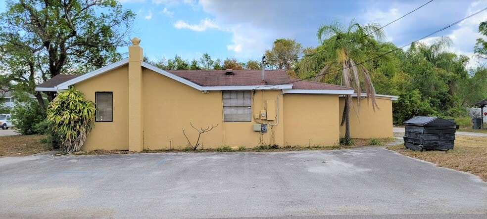 More Photos Of 1901 W Sligh Ave, Tampa Office For Sale