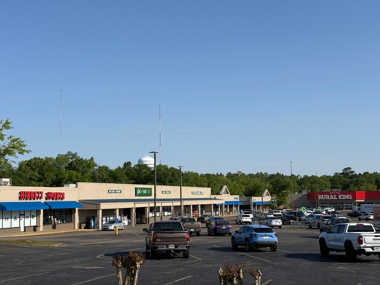 Primary Photo Of 1615 E Shotwell St, Bainbridge Unknown For Lease