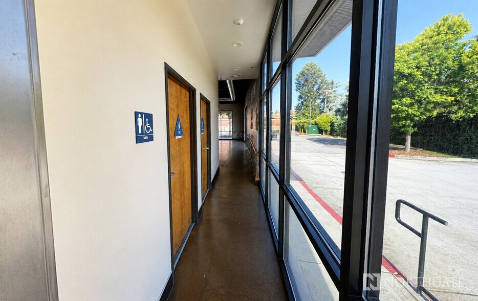 More Photos Of 4245 Marconi Ave, Sacramento Freestanding For Lease