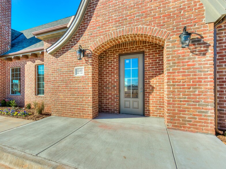 More Photos Of 2240 NW 36th Ave, Norman Medical For Sale