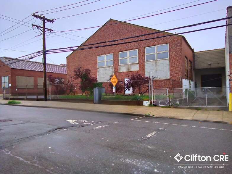 More Photos Of 87 Linnet St, Bayonne Industrial For Sale