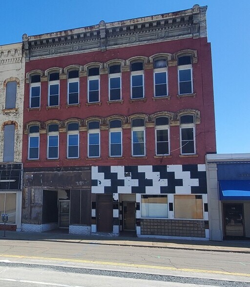 More Photos Of 112-114 Lake St, Elmira Storefront Retail Residential For Sale