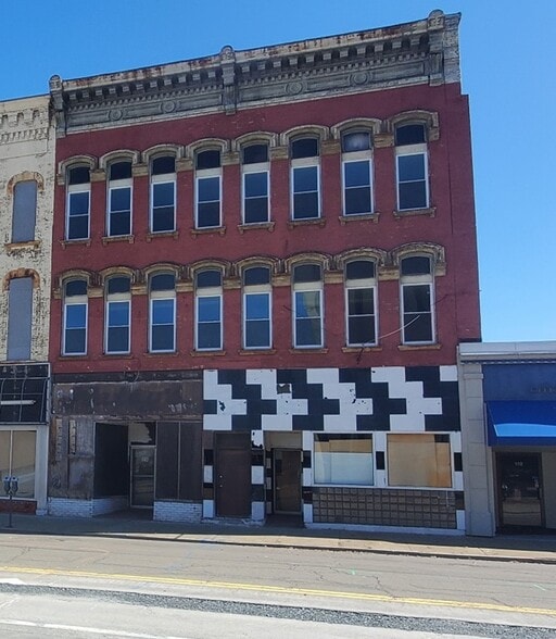 More Photos Of 112-114 Lake St, Elmira Storefront Retail Residential For Lease