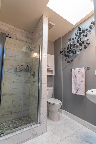 More Photos Of 1258-1262 Harvard Ave, Claremont Medical For Lease
