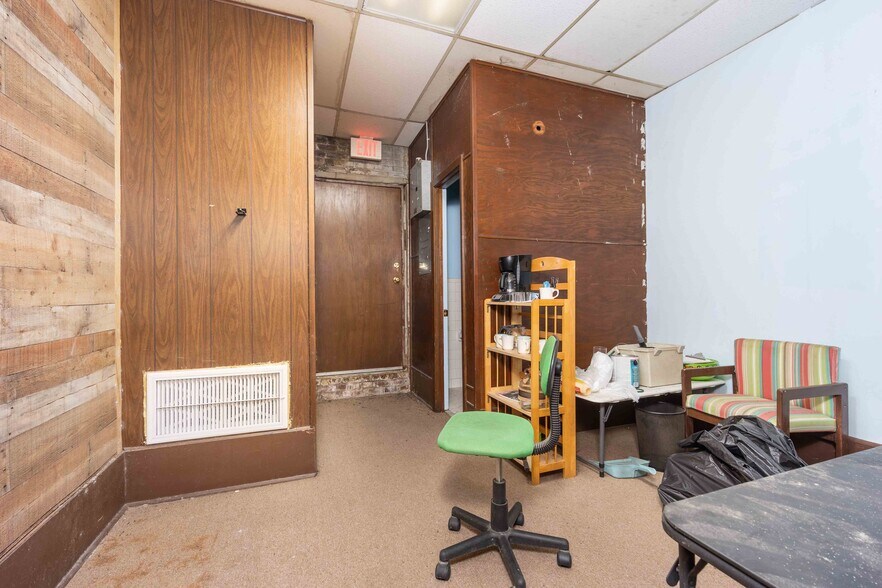 More Photos Of , Live Oak Unknown For Sale