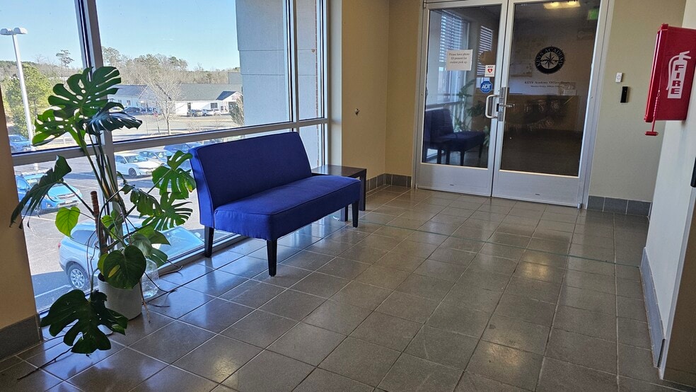 More Photos Of 8051 Prosperity Way, Ruther Glen Office For Sale