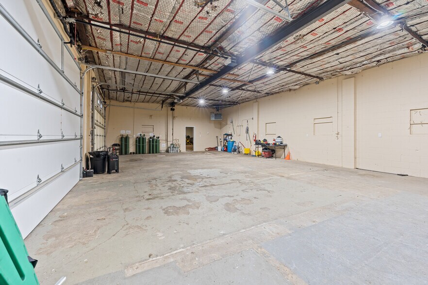 More Photos Of 1099 US Highway 22, Circleville Warehouse For Lease