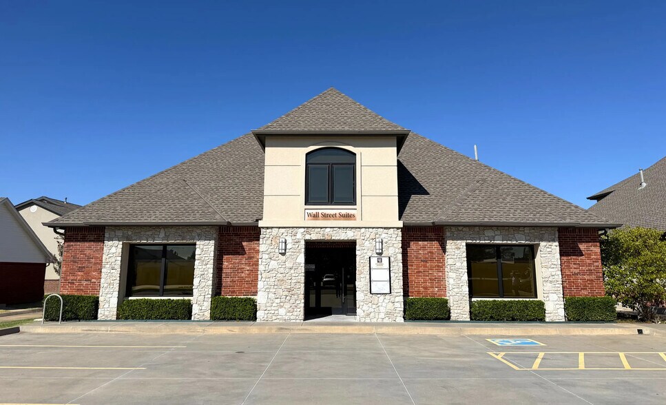 Primary Photo Of 920 Wall St, Norman Office For Lease