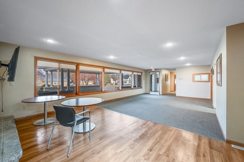 More Photos Of 311 S Nicollet St, Blue Earth Healthcare For Sale