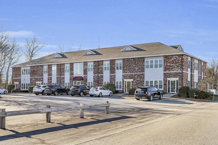 More Photos Of 2-4 Mary E Clark Dr, Hampstead Medical For Sale