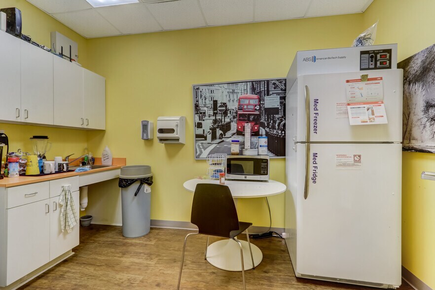 More Photos Of 118 S Scales St, Reidsville Medical For Sale