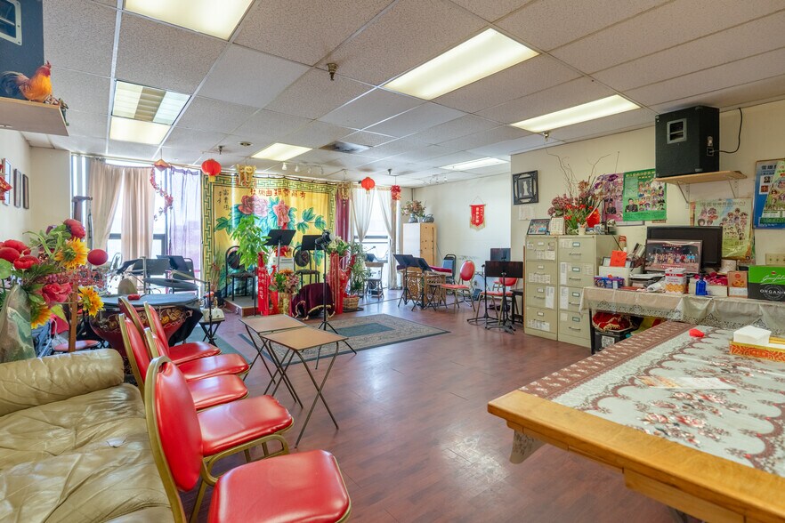More Photos Of 328 7th St, Oakland Storefront Retail Office For Lease