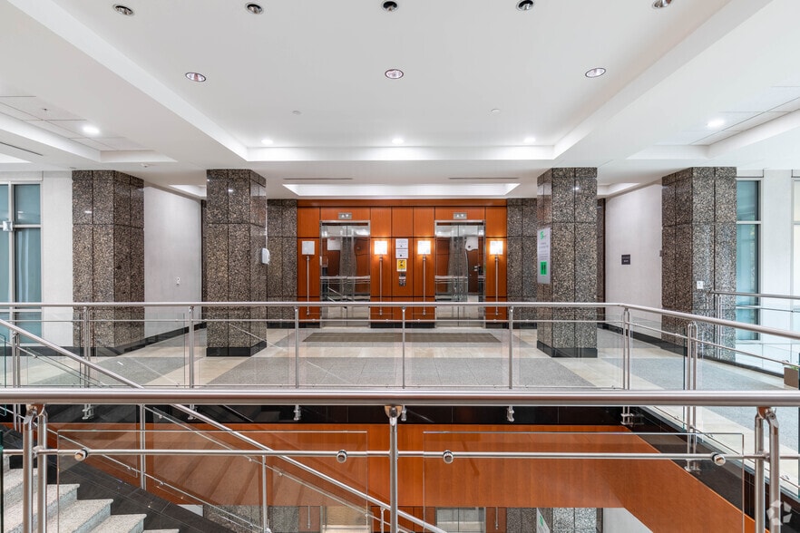 More Photos Of 1800 International Park Dr, Birmingham Office For Sale