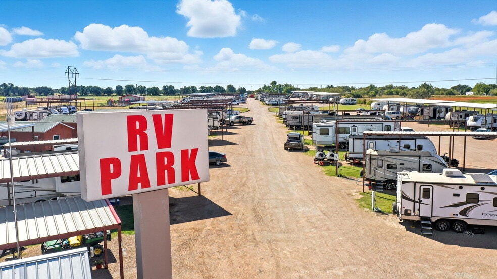 More Photos Of 351 My Ln, Millsap Trailer Camper Park For Sale