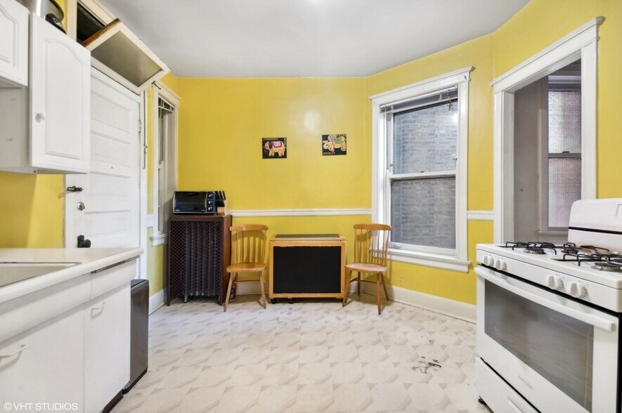 More Photos Of 1351 W Balmoral Ave, Chicago Apartments For Sale