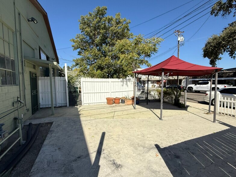 More Photos Of 1335 Railroad St, Paso Robles Storefront For Lease