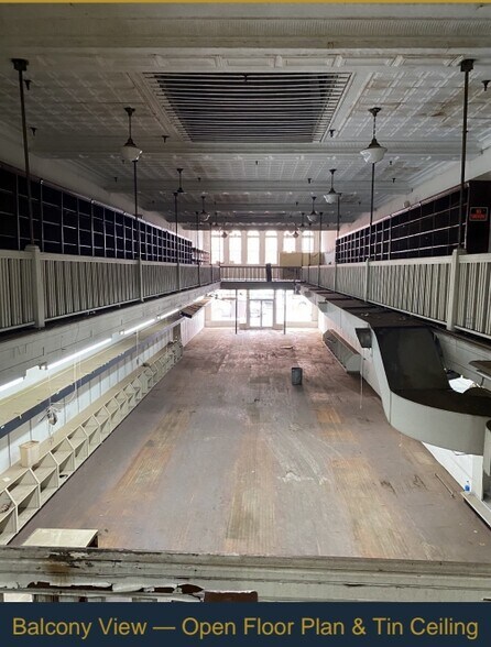 More Photos Of 109 W Franklin St, Monroe Storefront Retail Office For Lease