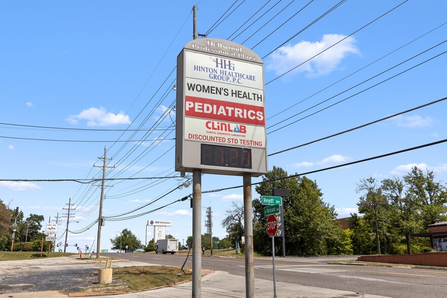 More Photos Of 10131-10137 West Florissant Ave, Saint Louis Office For Sale