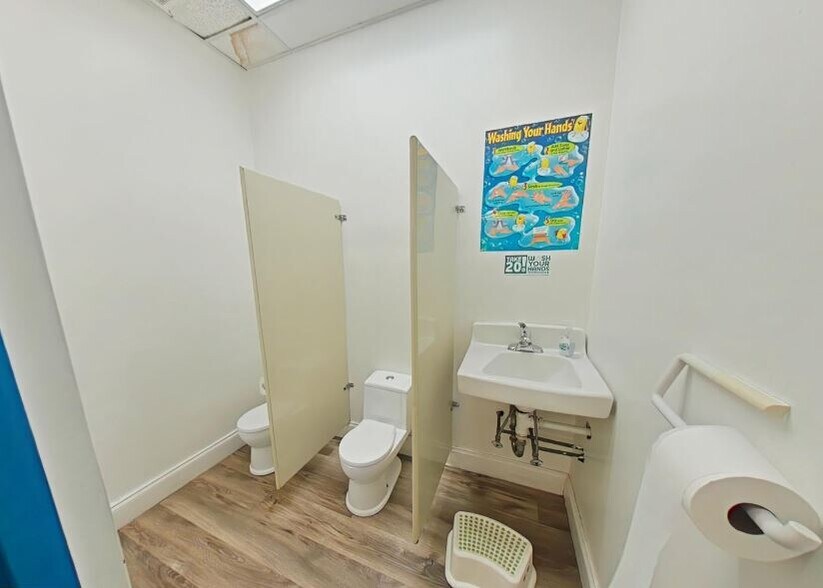 More Photos Of 2943-47 Reed St, Philadelphia Daycare Center For Sale