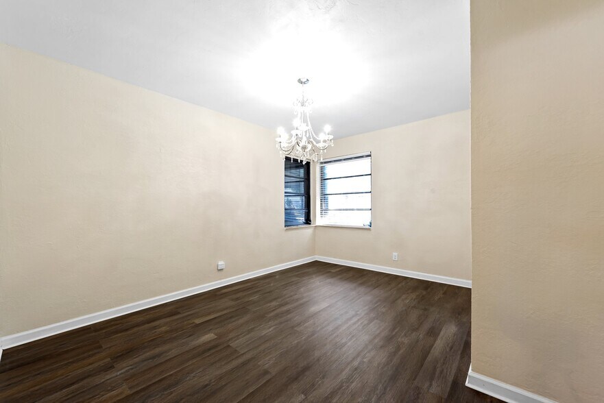 More Photos Of 1311-1315 N 19th Ave, Hollywood Multifamily For Sale