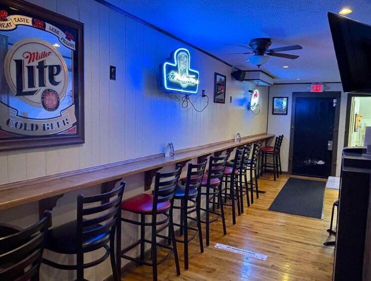 More Photos Of 113 E Washington St, New Madison Bar For Sale