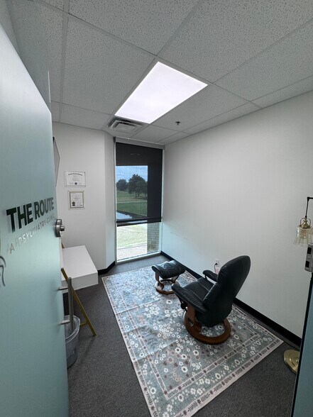 More Photos Of 575 W Chandler Blvd, Chandler Medical For Lease