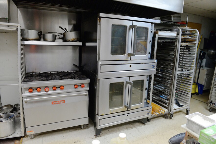 More Photos Of 1654 Elmwood Ave, Buffalo Restaurant For Sale