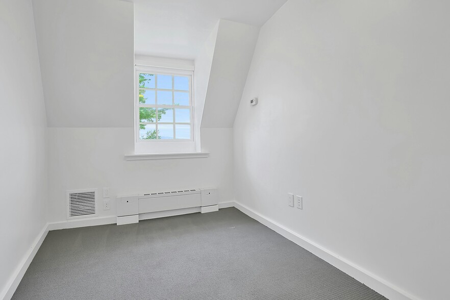 More Photos Of 20 Nazareth Way, Philipstown Specialty For Sale