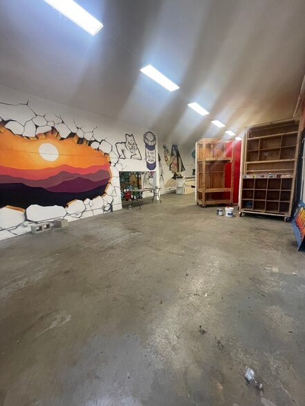 More Photos Of 5442 Alhambra Ave, Los Angeles Warehouse For Sale