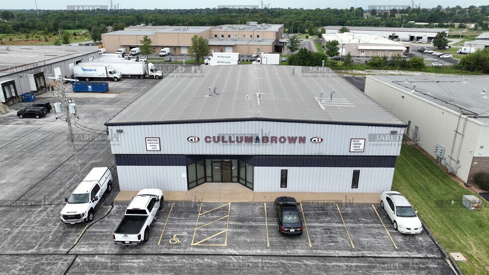 More Photos Of 2720-2748 S Austin Ave, Springfield Warehouse For Lease