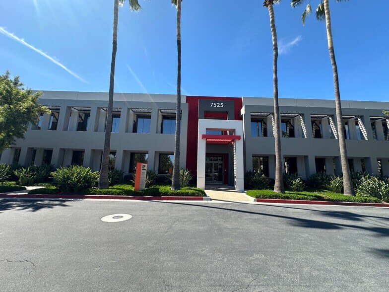 More Photos Of 7525 Irvine Center Dr, Irvine Office For Lease