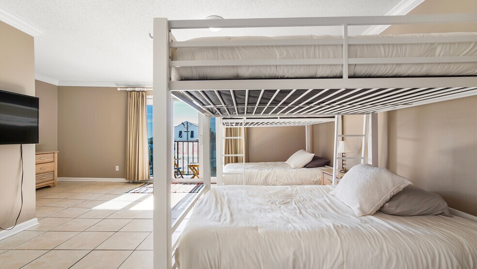 More Photos Of 1656 Scenic Gulf Dr, Destin Apartments For Sale