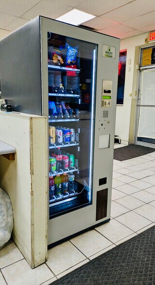 More Photos Of 37 Lucas Ave, Kingston Freestanding For Sale