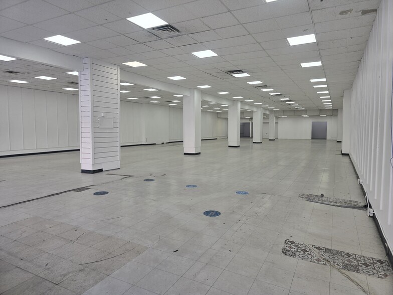 More Photos Of 224 E 2nd St, Calexico Storefront For Lease