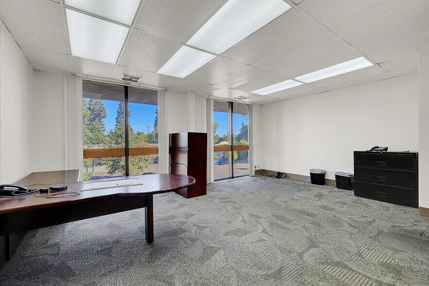More Photos Of 951 Live Oak Blvd, Yuba City Medical For Sale