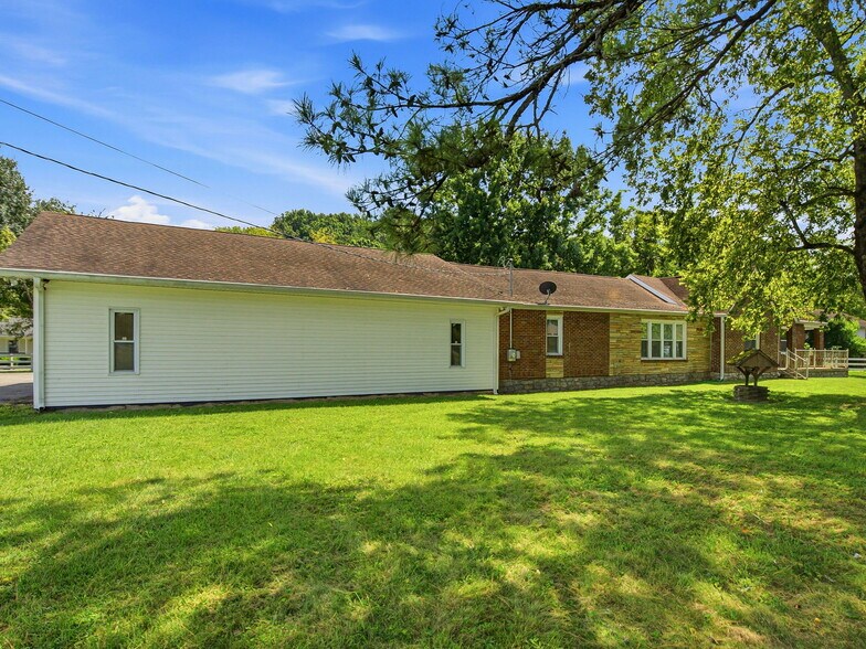 More Photos Of 1063 Louisville Hwy, Goodlettsville Flex For Sale