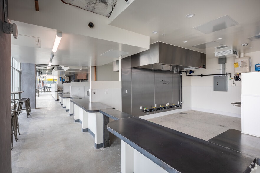 More Photos Of 8155 Van Nuys Blvd, Panorama City Apartments For Lease