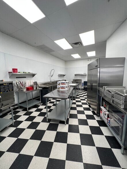 More Photos Of 11108-11162 N Frank Lloyd Wright Blvd, Scottsdale Restaurant For Lease