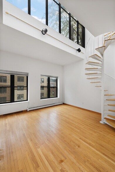 More Photos Of 23 W 69th St, New York Specialty For Sale