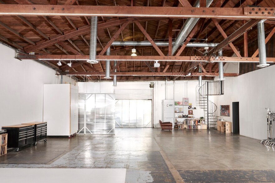 More Photos Of 2075 S Atlantic Blvd, Commerce Showroom For Sale