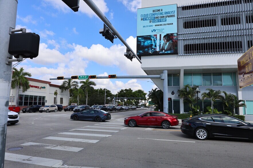 More Photos Of 2606-2614 SW 8th St, Miami Storefront For Lease